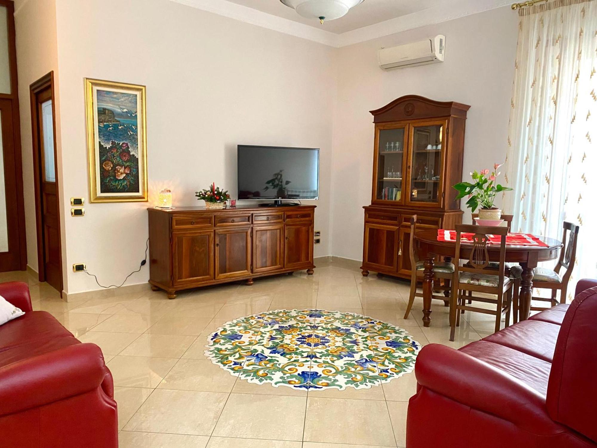 A Casa Di Don Peppino Apartment Salerno Exterior foto
