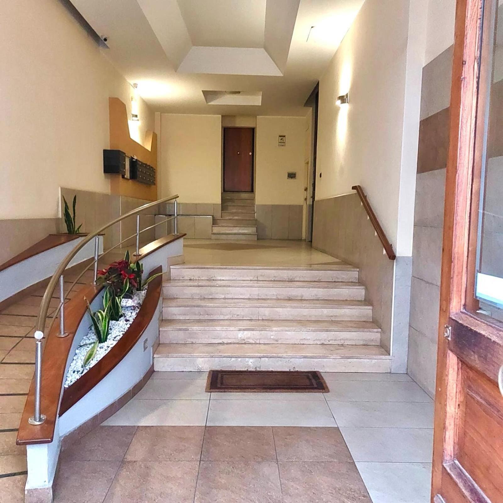 A Casa Di Don Peppino Apartment Salerno Exterior foto